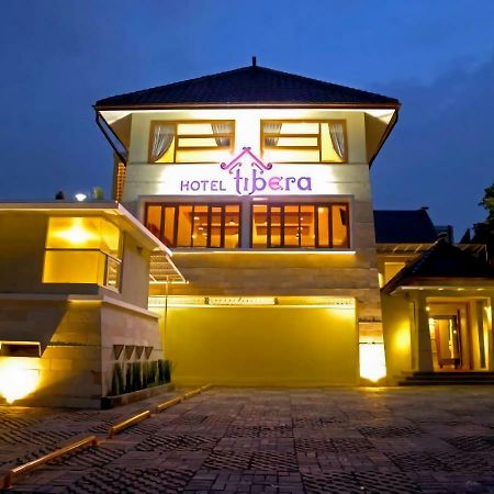 Hotel Tibera Taman Cibeunying บันดุง ภายนอก รูปภาพ