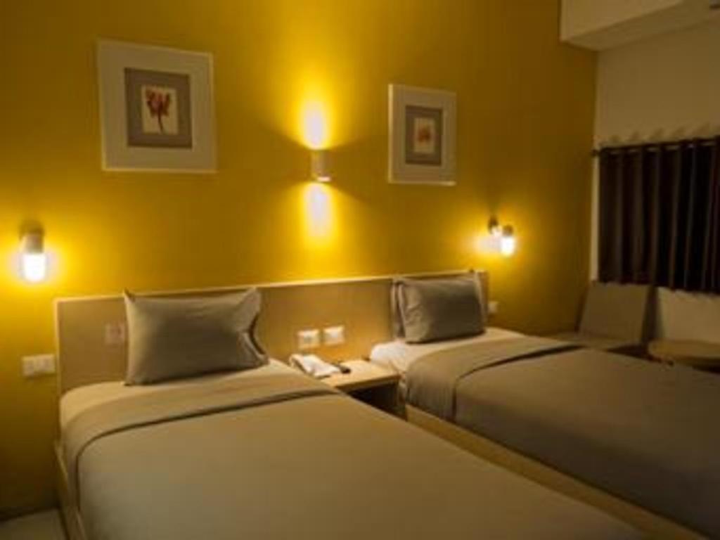 Hotel Tibera Taman Cibeunying บันดุง ภายนอก รูปภาพ