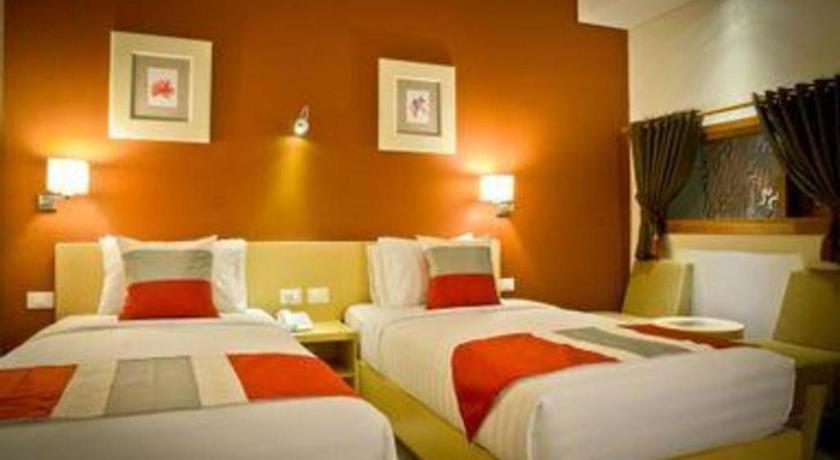 Hotel Tibera Taman Cibeunying บันดุง ภายนอก รูปภาพ
